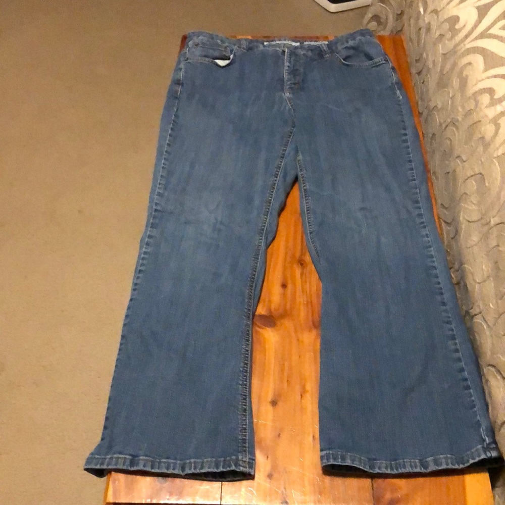 Jones New York Mercer street boot cut jeans size 14 short